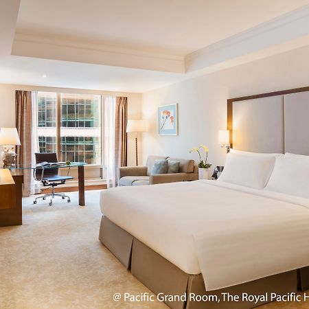 The Royal Pacific Hotel & Towers Hong Kong Room photo